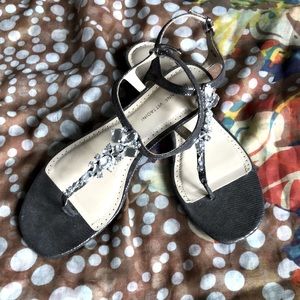 Adrienne Vittadini jeweled sandals size 8 1/2